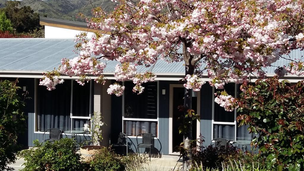 Central Gateway Motel Cromwell Bagian luar foto