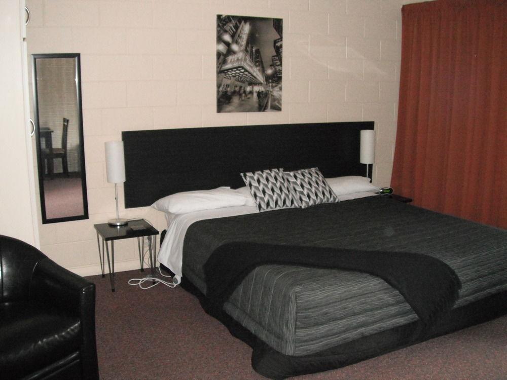 Central Gateway Motel Cromwell Bagian luar foto