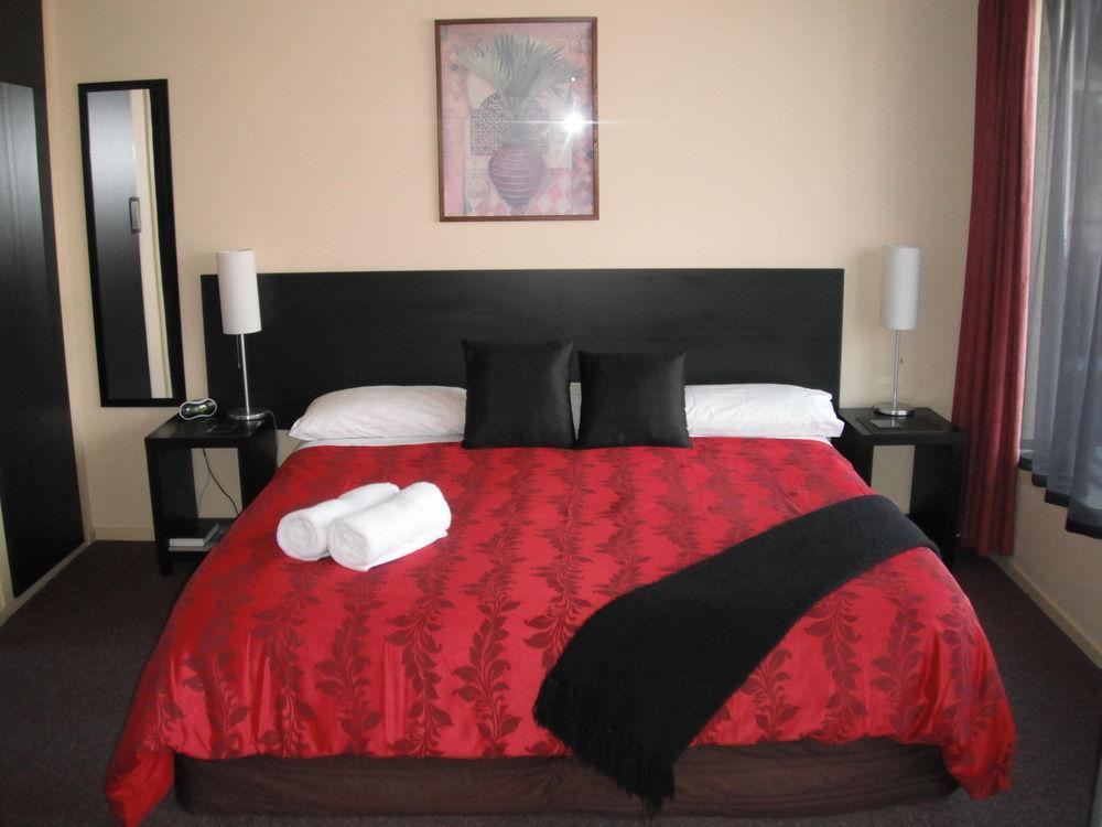 Central Gateway Motel Cromwell Bagian luar foto